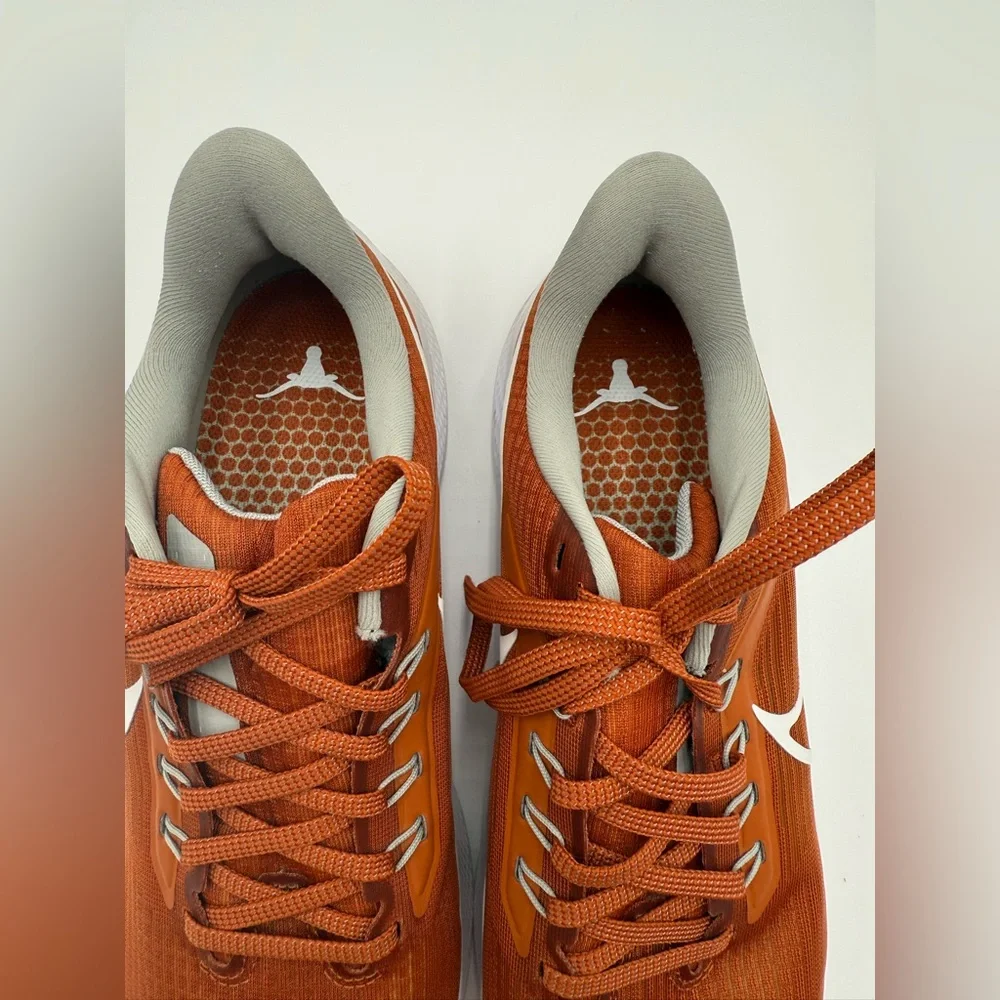 Nike Zoom Pegasus 39 Texas Longhorns Sneakers, Desert Orange/White, Sz Men’s 9.5